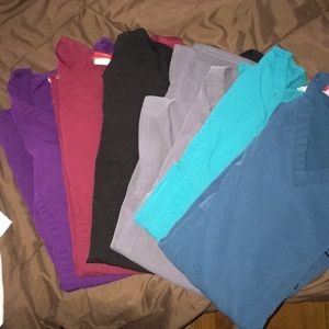 6 scrub tops 4 scrub pants. Xsmall Dickies brand